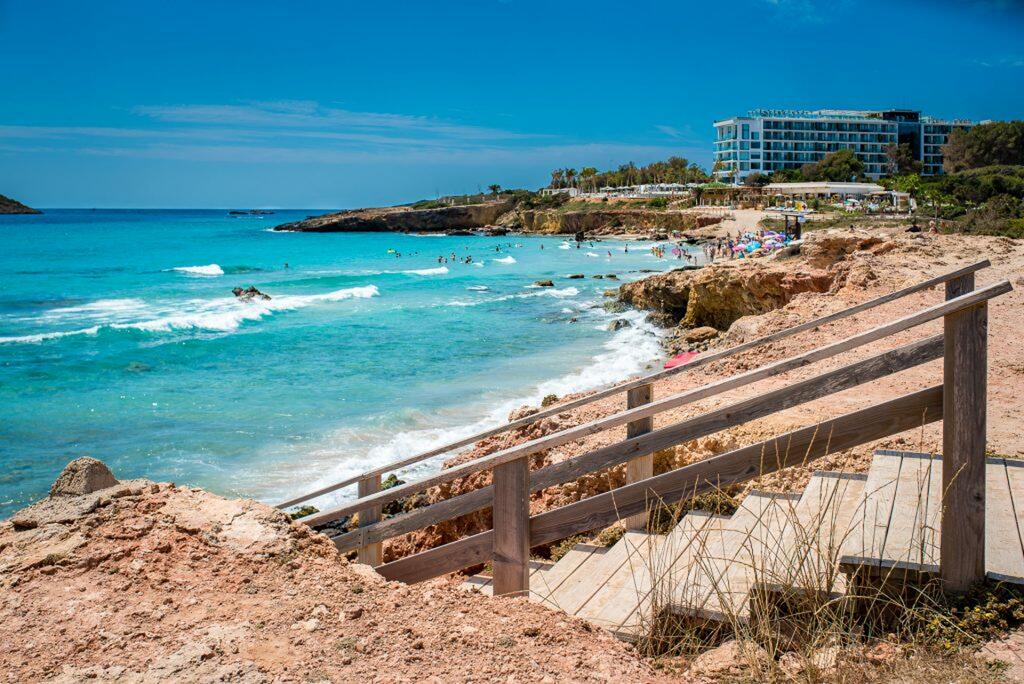 Cala Nova Ibiza nel comune di Santa Eulalia del Rio
