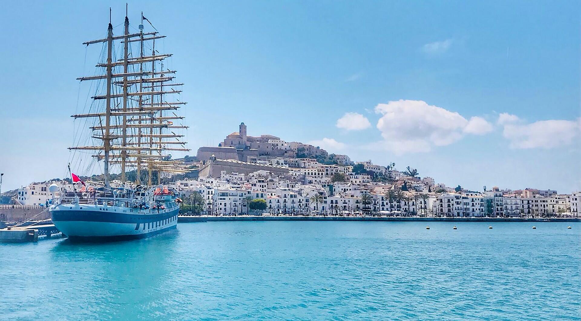 Vista sulla città di Ibiza