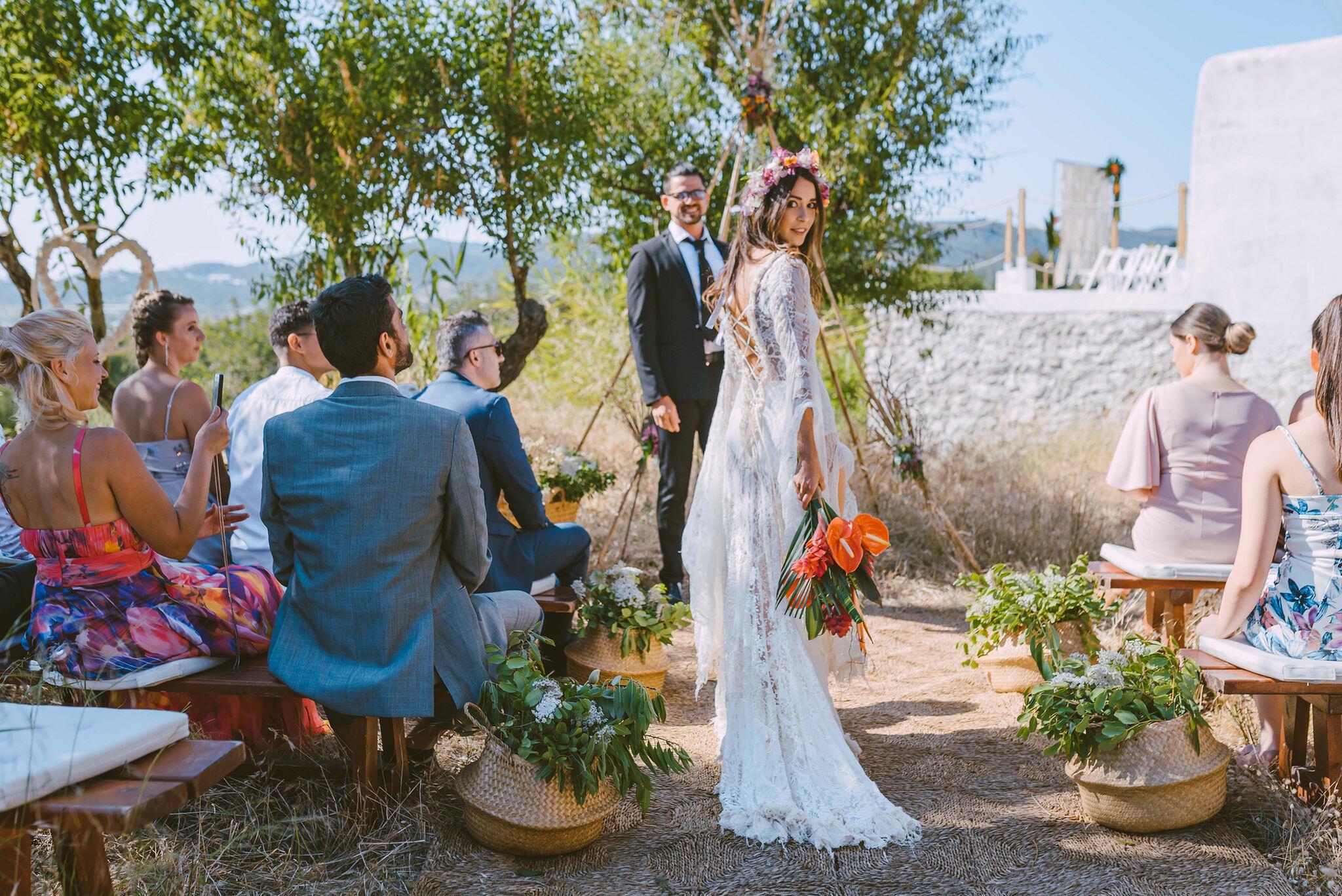 Matrimonio intimo all'aperto in una villa privata a Ibiza