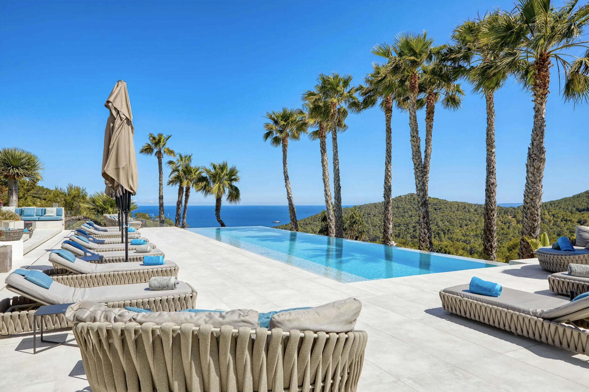 WAVE - Straordinaria villa di lusso con viste mozzafiato sul mare