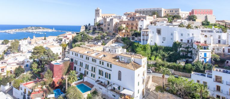 Proprietà in vendita e in affitto a Ibiza