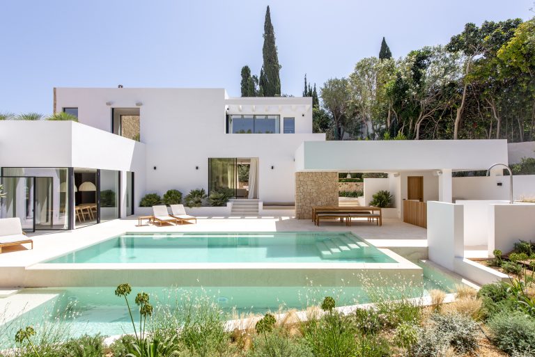 Valutazione professionale della proprietà a Ibiza: cosa devi sapere prima di vendere